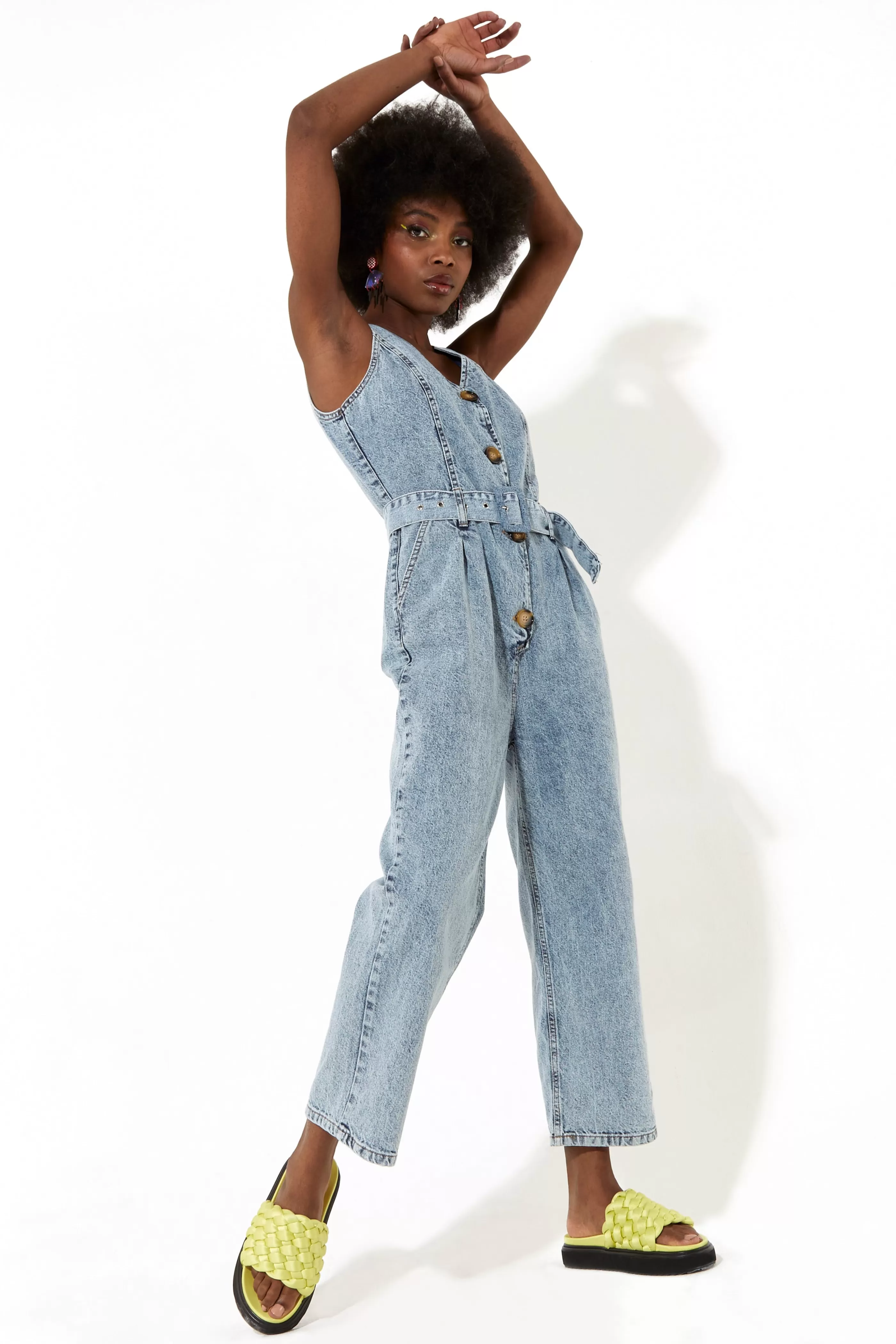 Discount 90’s Look Denim Jumpsuit With A Belt And Tortois Denim