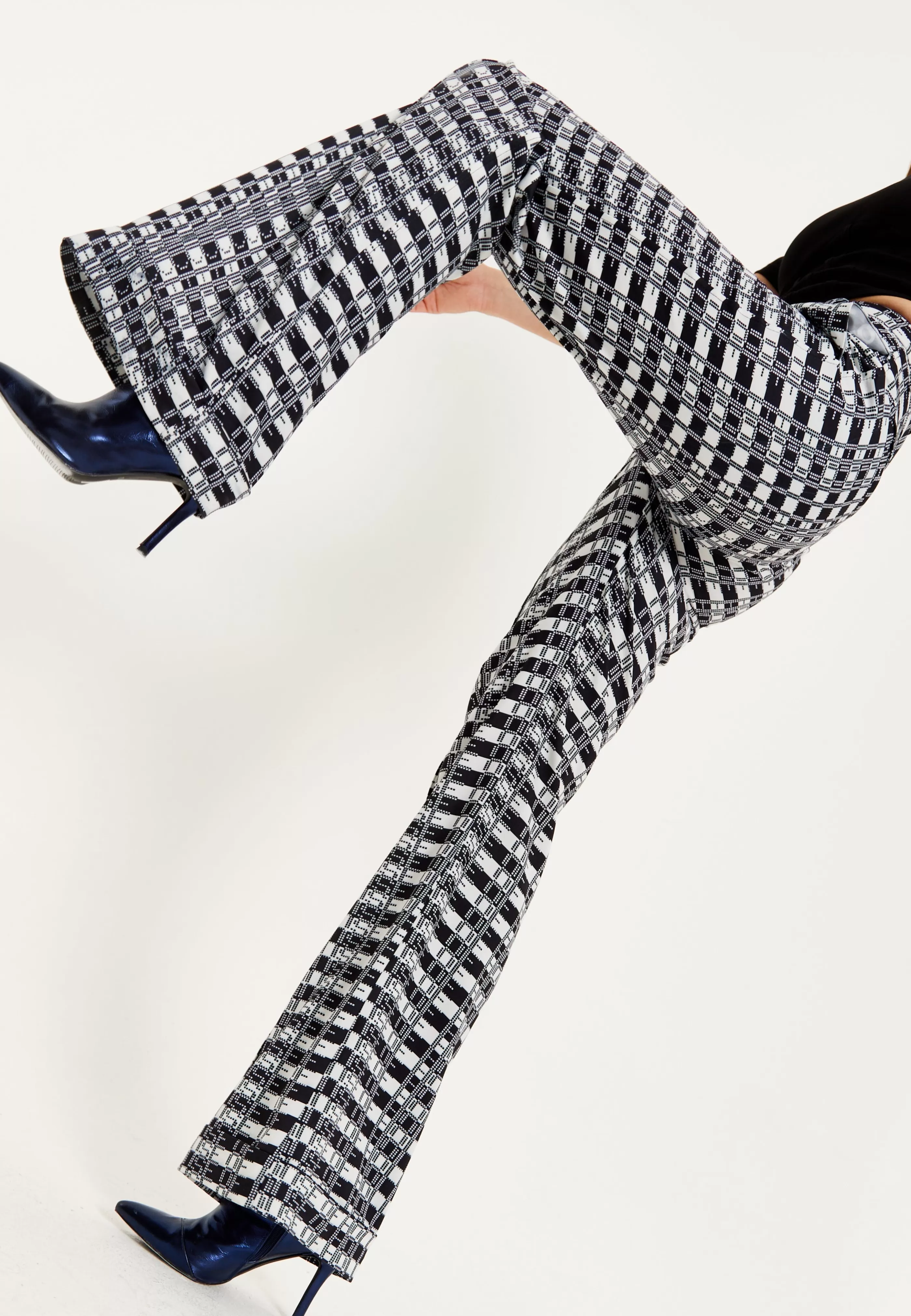 Fashion Striped And Logo Printed Trousers In And White Skirts & Trousers